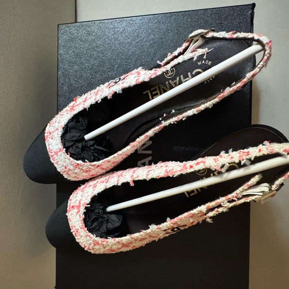 Chanel Pink Glittered Tweed Leather Slingbacks Pumps 24P Size 37.5/US Size 7.5 - Picture 15 of 16